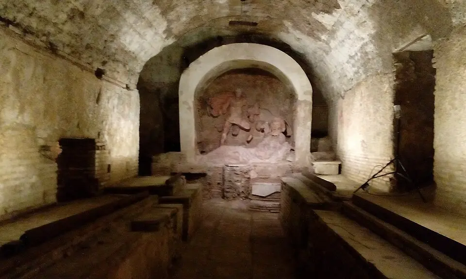Image: Desyman · CC BY-SA 4.0 Santa Prisca Mithraeum