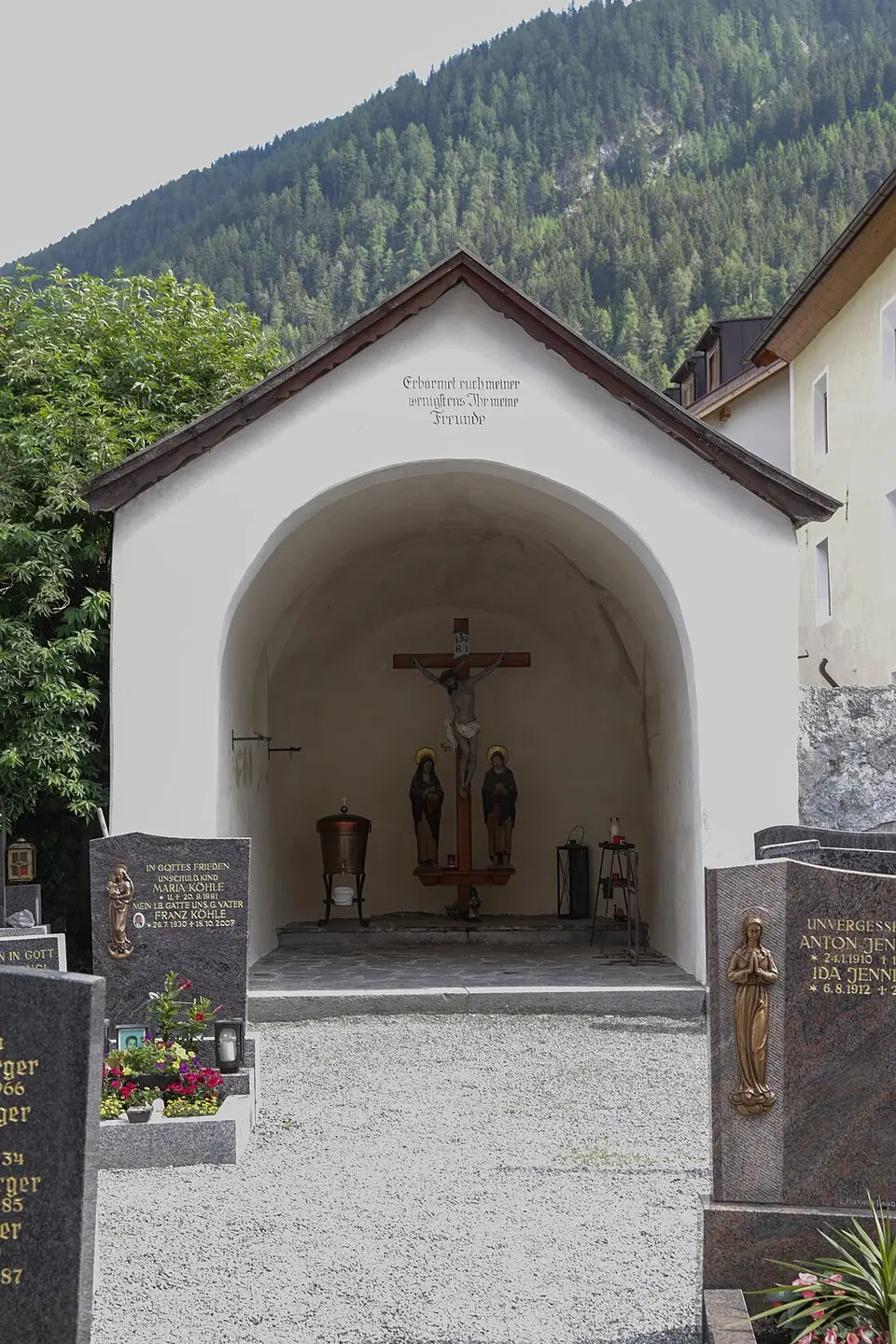 Aufbahrungshalle, Totenkapelle