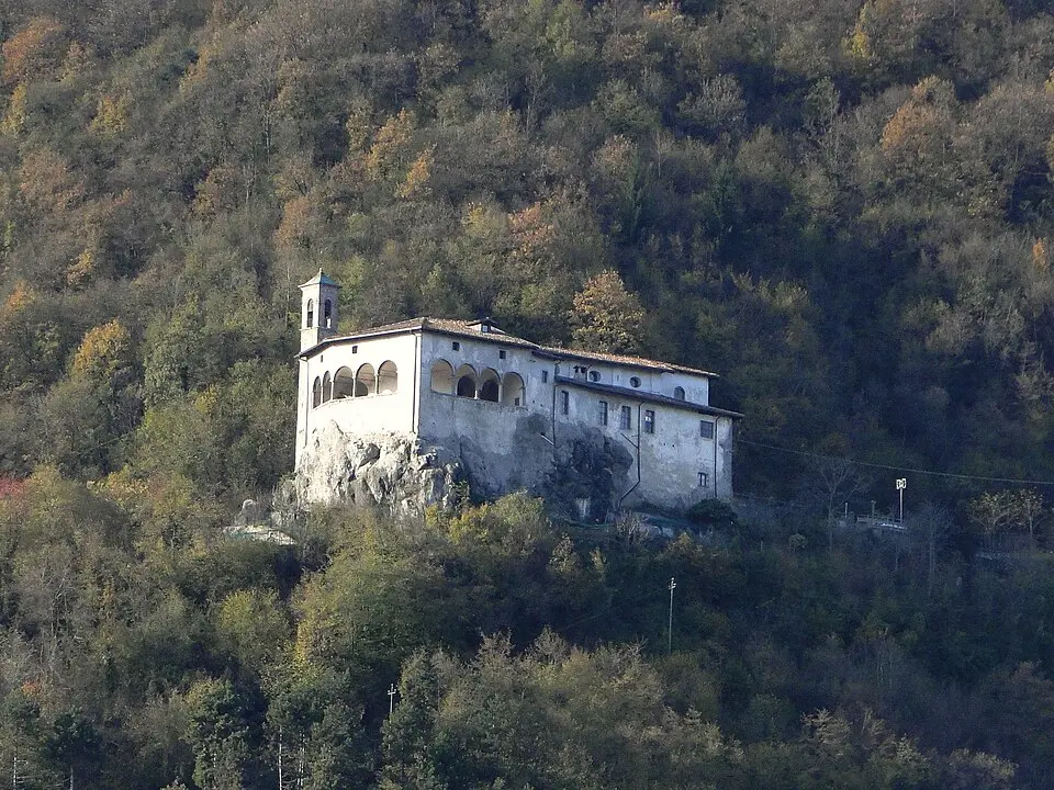 Image: Ago76 · CC BY-SA 3.0 santuario di San Patrizio