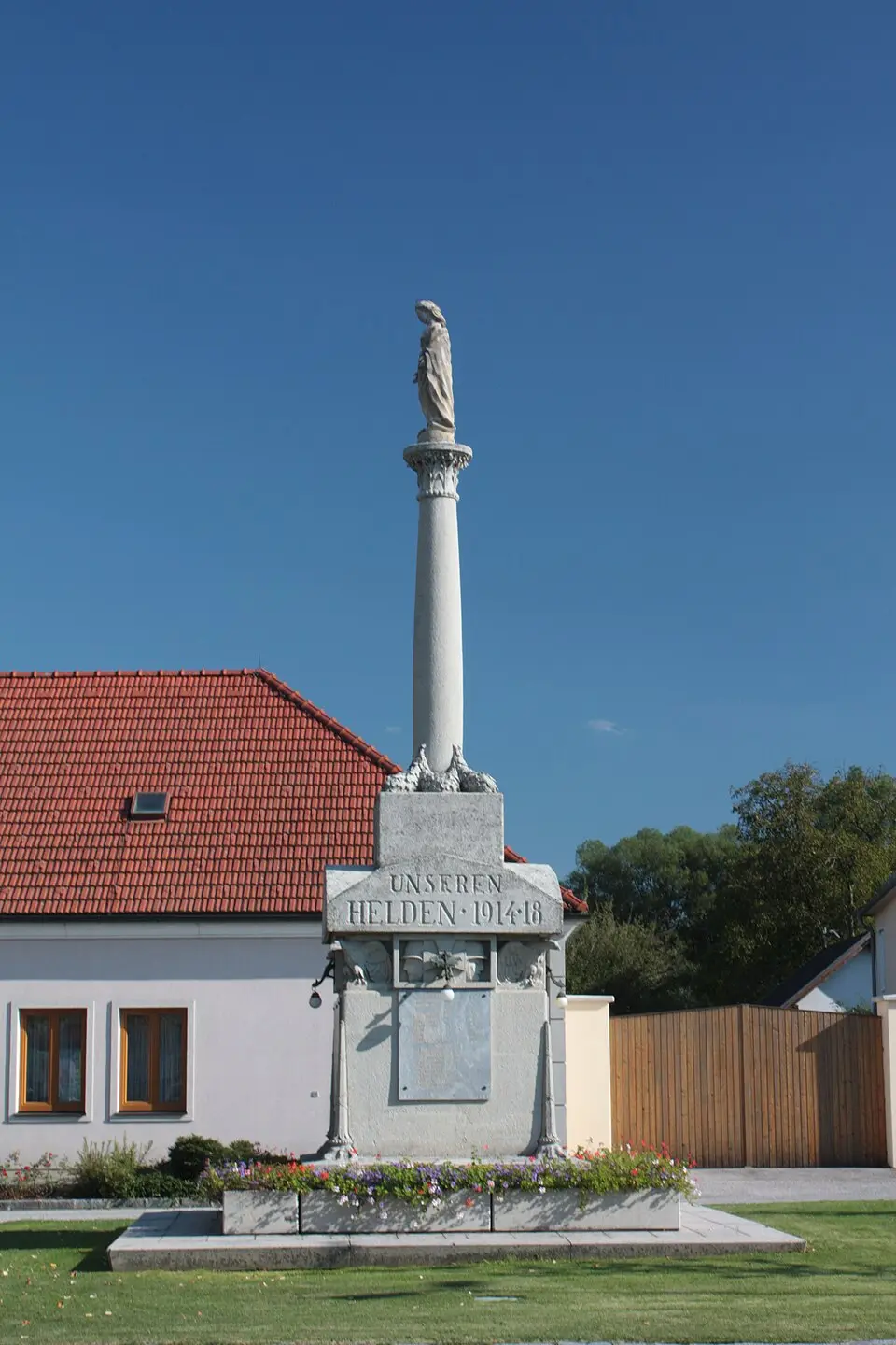 Slika: Manfreeed (talk)Manfreeed · CC BY-SA 3.0 AT Kriegerdenkmal