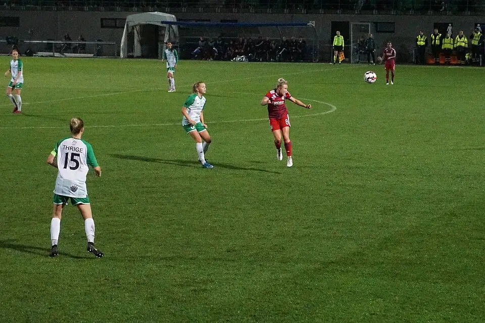 Image: Kongen af fodbold · CC BY-SA 3.0 Hjørring Stadion
