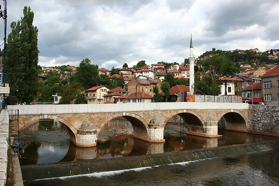 Slika: Julian Nyča · CC BY-SA 3.0 Šeher-Ćehajina ćuprija