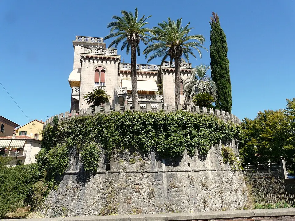 Mura di Sarzana