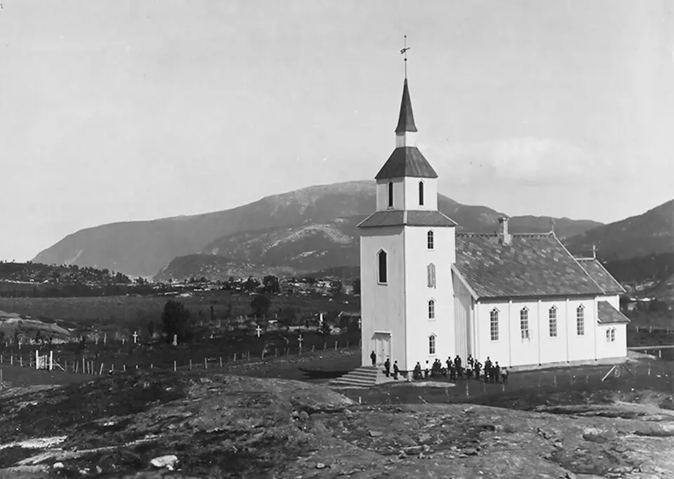 Saura kirke