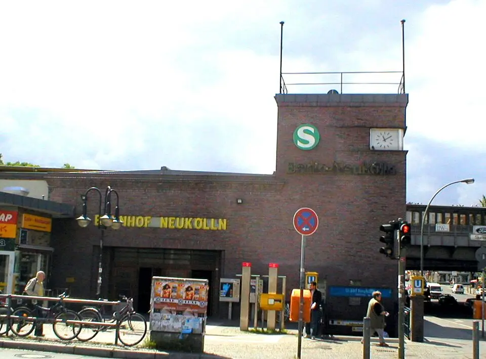 Image: Jcornelius · CC BY-SA 3.0 Berlin-Neukölln station