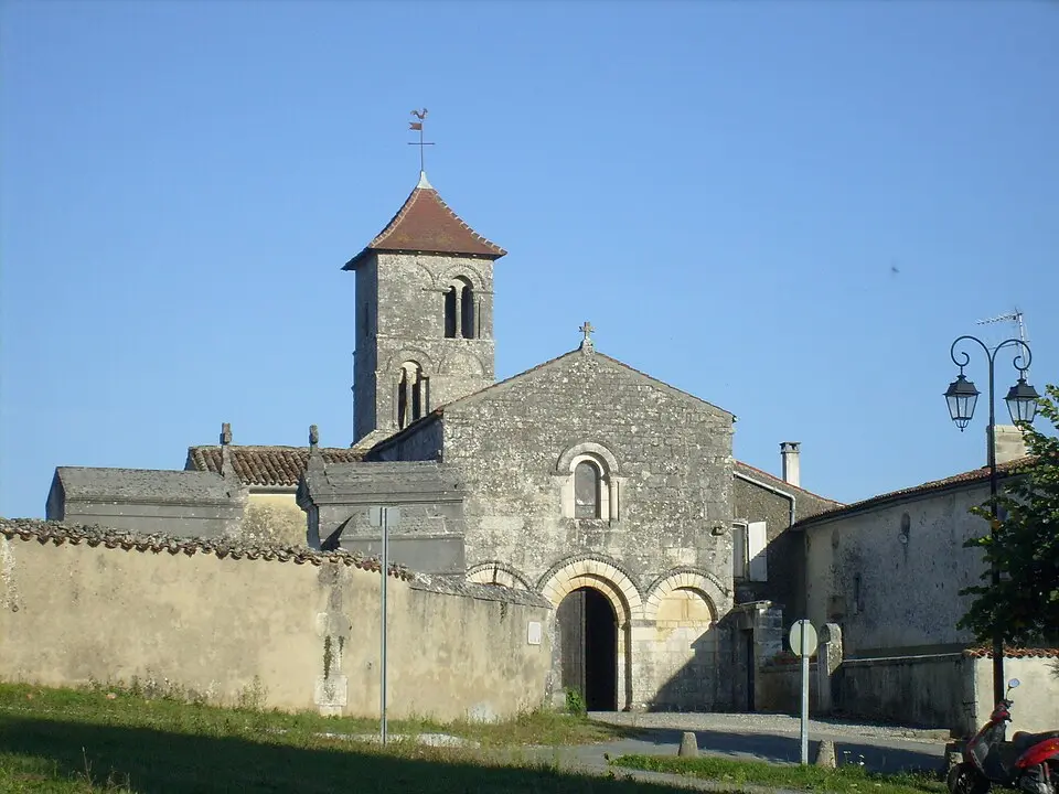 église Saint-Brice de Saint-Bris-des-Bois