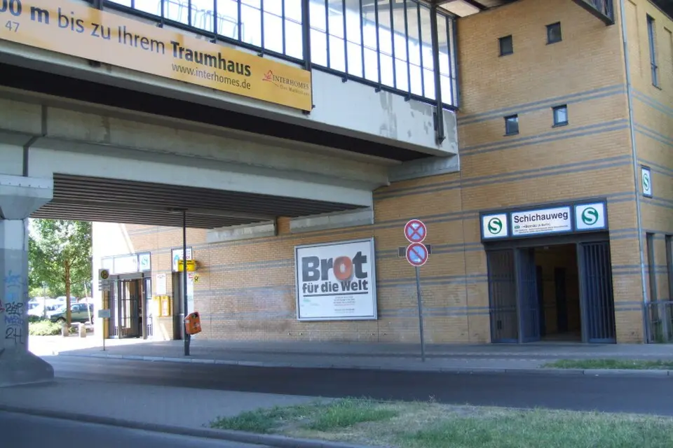 Bahnhof Berlin Schichauweg