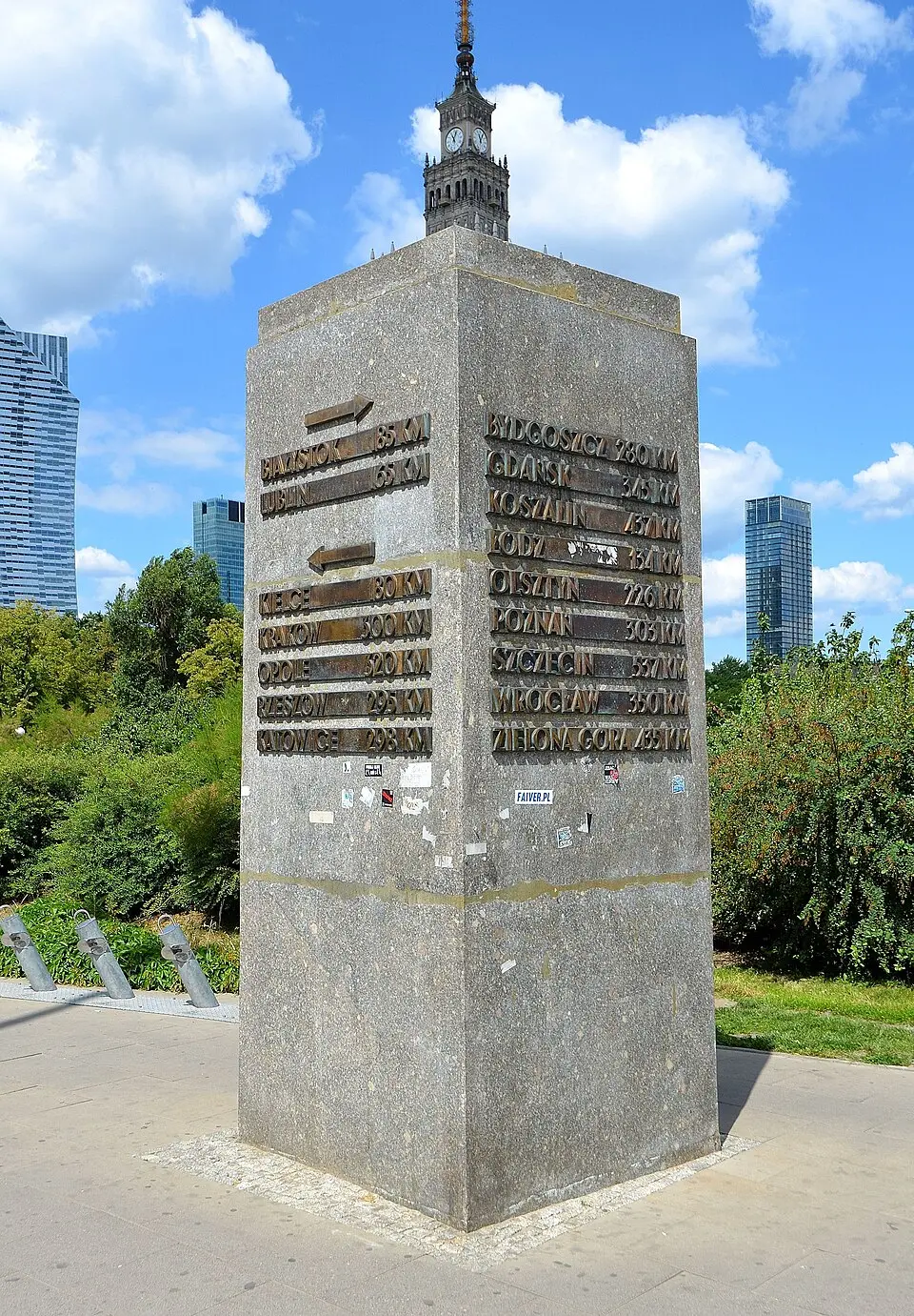 Słup kilometrowy w Warszawie