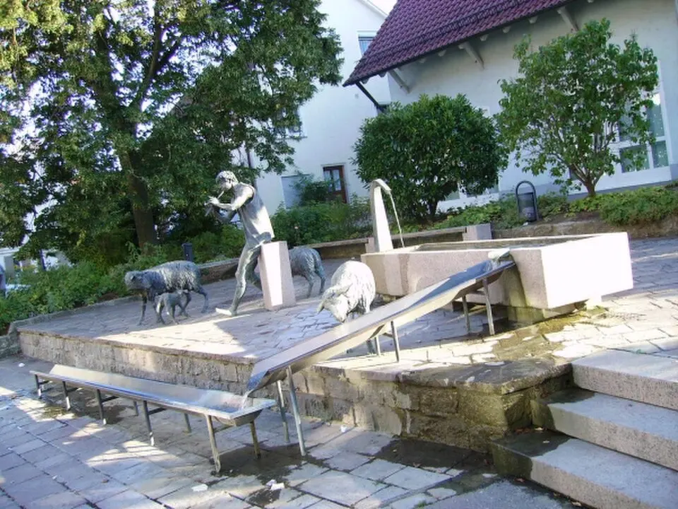 Image: LkGoeppingen at German Wikipedia · Public domain Zell unter Aichelberg