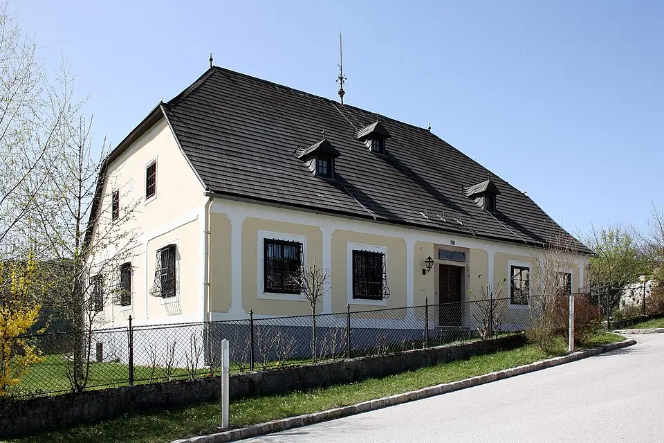 Slika: C.Stadler/Bwag · CC BY-SA 3.0 Pfarrhof
