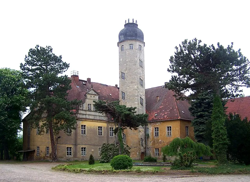 Image: X-Weinzar · CC BY-SA 3.0 Diera-Zehren