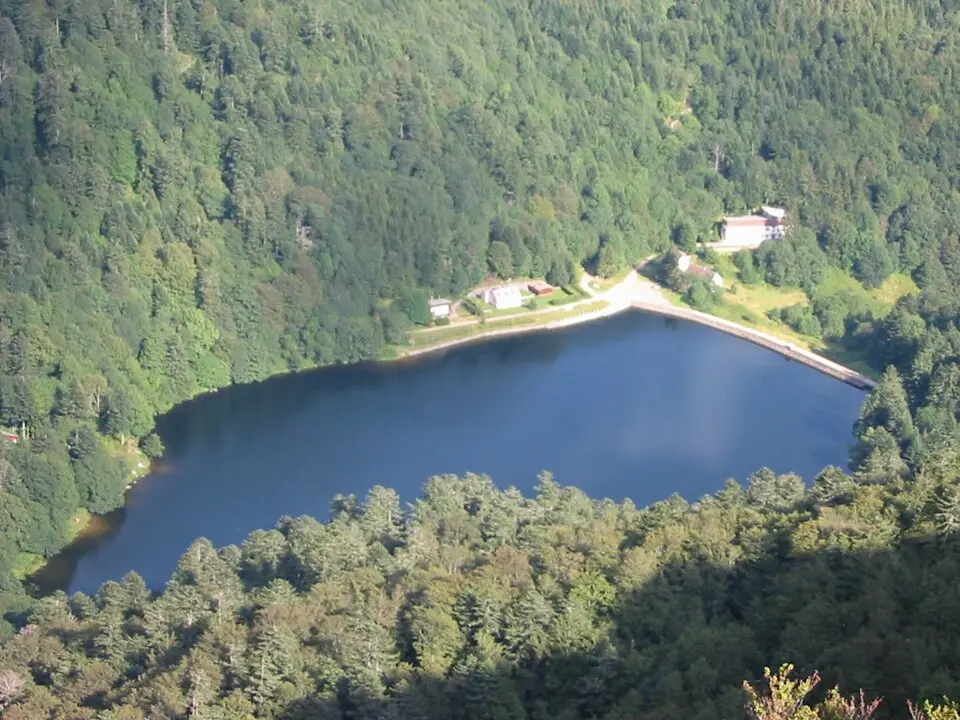 Naložil: Cham · CC BY 2.5 lac de Schiessrothried