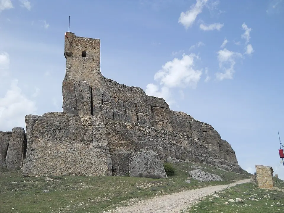 Slika: Cruccone · CC BY-SA 3.0 ES castillo de Atienza