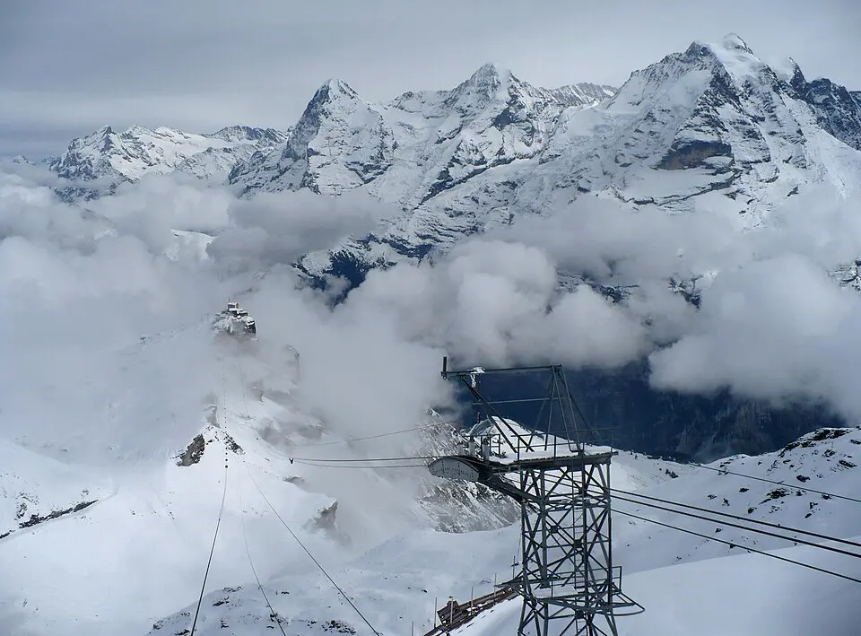 Luftseilbahn Stechelberg – Schilthorn