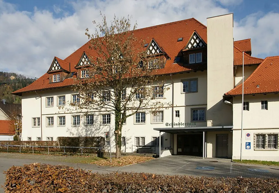 Kameradschafts- und Badehaus mit Schindlersaal