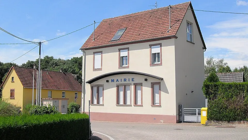 Bild: Rauenstein · CC BY-SA 3.0 Schirrhoffen