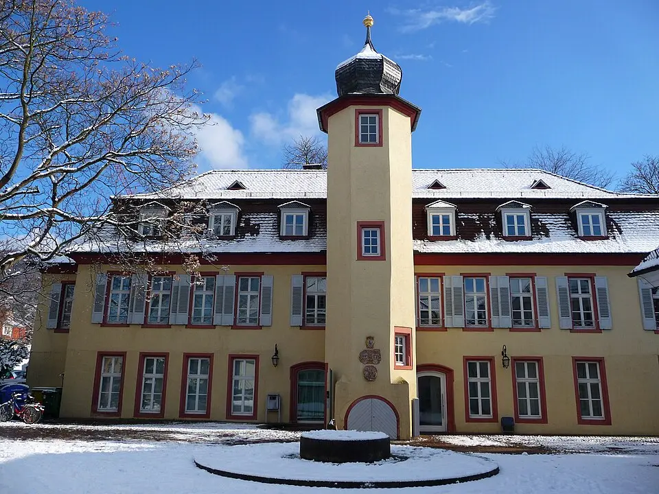 Obrázek: 3268zauber · CC BY-SA 3.0 Schlösschen