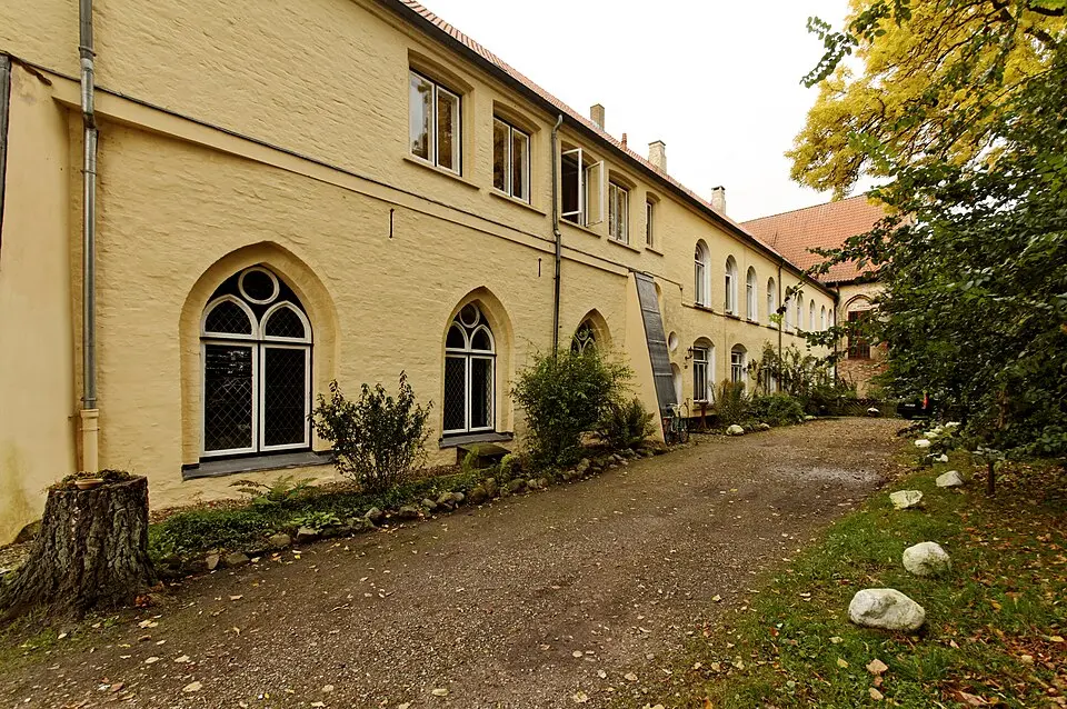 Slika: Pelz · CC BY 3.0 Kloster St. Johannis: Klausurgebäude mit Schwahl, Remter und Kapitels