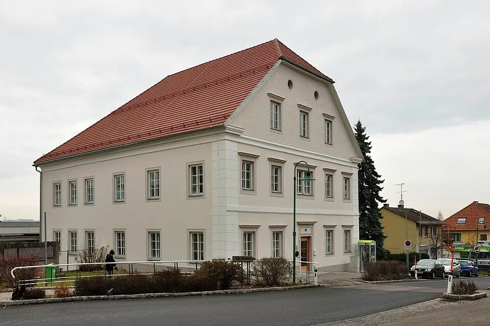 Volksschule, ehem. Hofrichterhaus