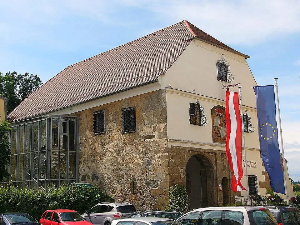 Ehem. äußeres Burgtor, sog. Schlossstöckl, Städtisches Museum/Heimathaus
