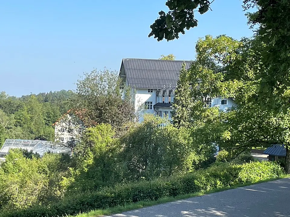 Schloss Adelholzen