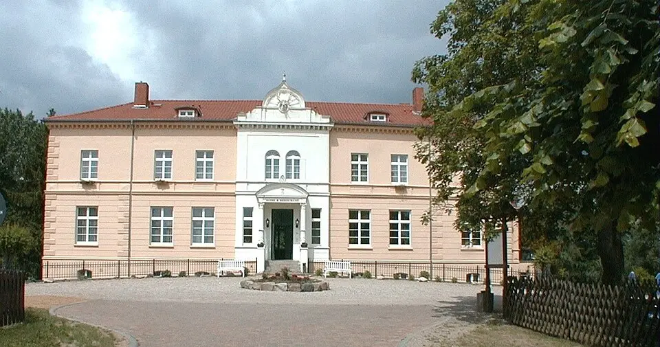 Slika: Mehlauge · CC BY-SA 3.0 Schloss Daschow