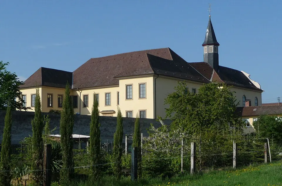 Image: Immanuel Giel · Public domain Hallbergsches Schloss
