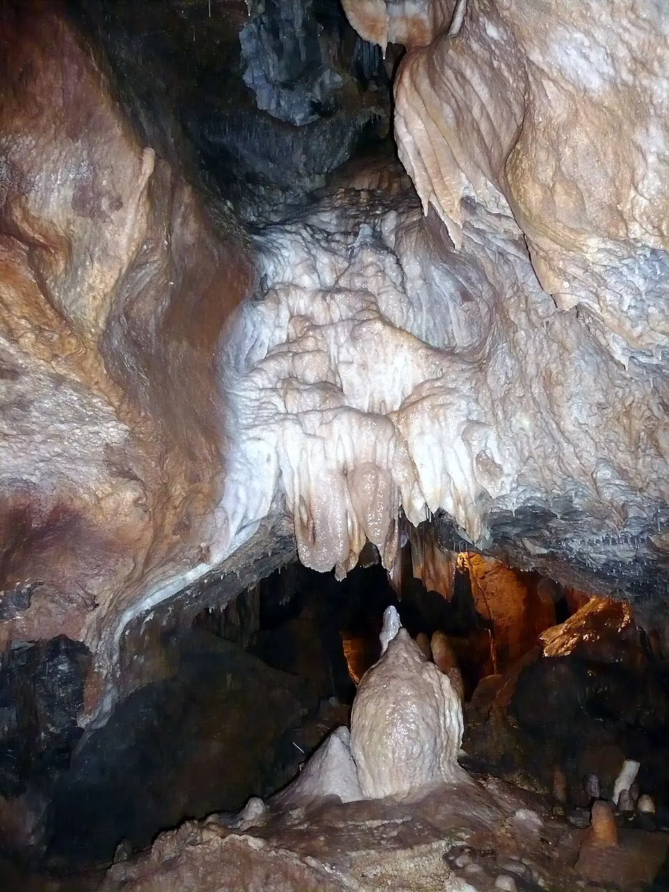 Image: Rainer Lippert · Public domain grotte d'Atta