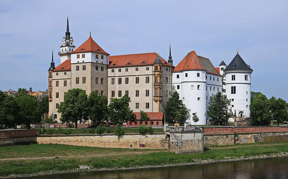 Image: Kora27 · CC BY-SA 4.0 château Hartenfels