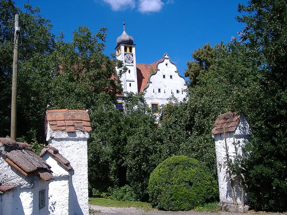 Obrázok: Manfi. B. · CC BY-SA 3.0 Schloss Haslangkreit