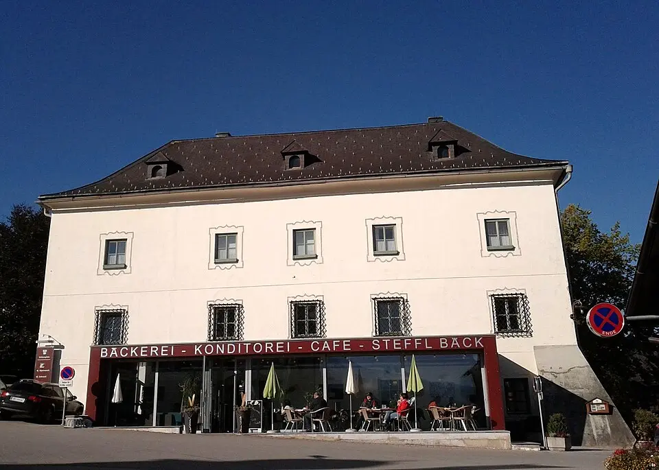 Ehem. Schloss