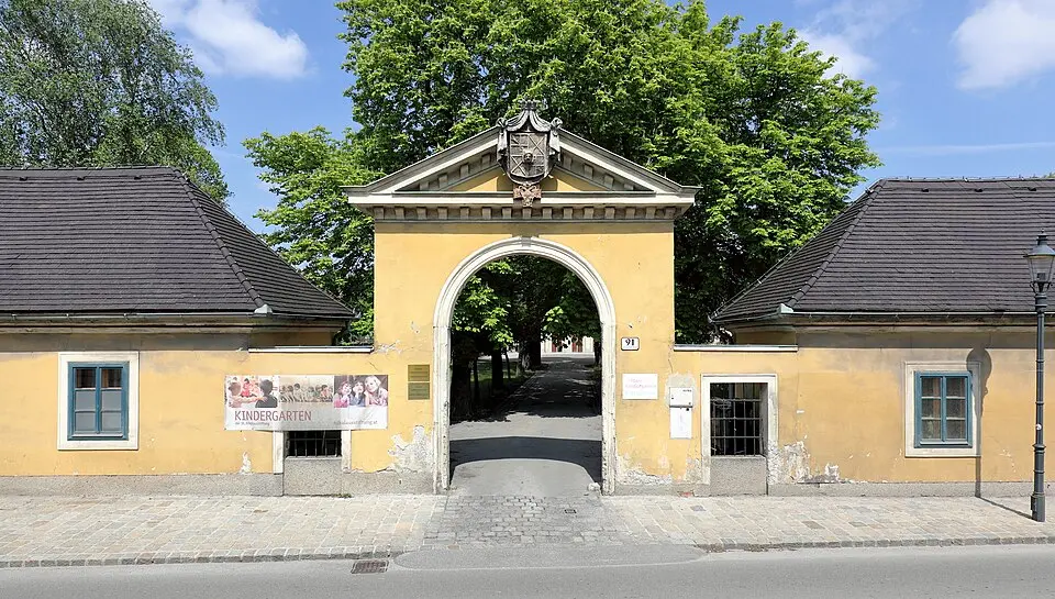Slika: C.Stadler/Bwag · CC BY-SA 4.0 Schloss Hirschstetten