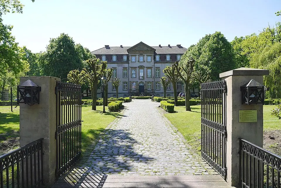 Slika: Eurext · CC BY-SA 3.0 Schloss Möhler