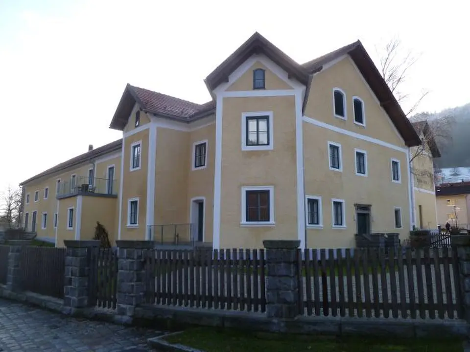 Image: MyName (Luckyprof (talk)) · CC BY-SA 3.0 AT Niederwesen Castle