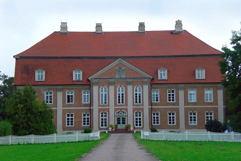 Bild: onnola · CC BY-SA 2.0 Schloss Prebberede
