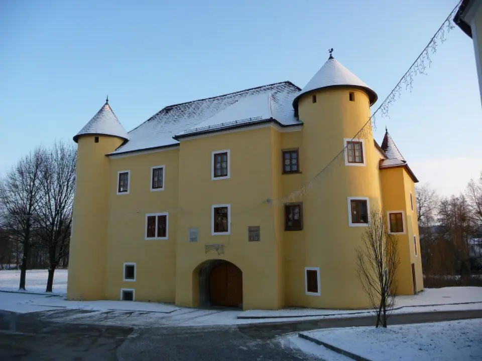 Slika: Aberpram · CC BY-SA 3.0 Schloss Sigharting