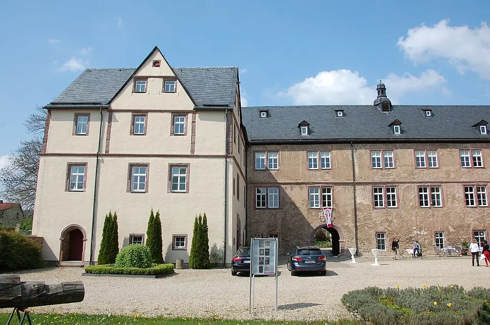 Schloss Wallhausen (Helme)