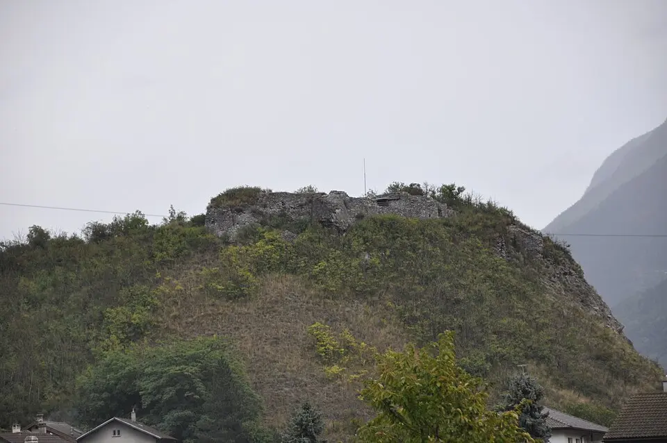 colline des châteaux médiéval
