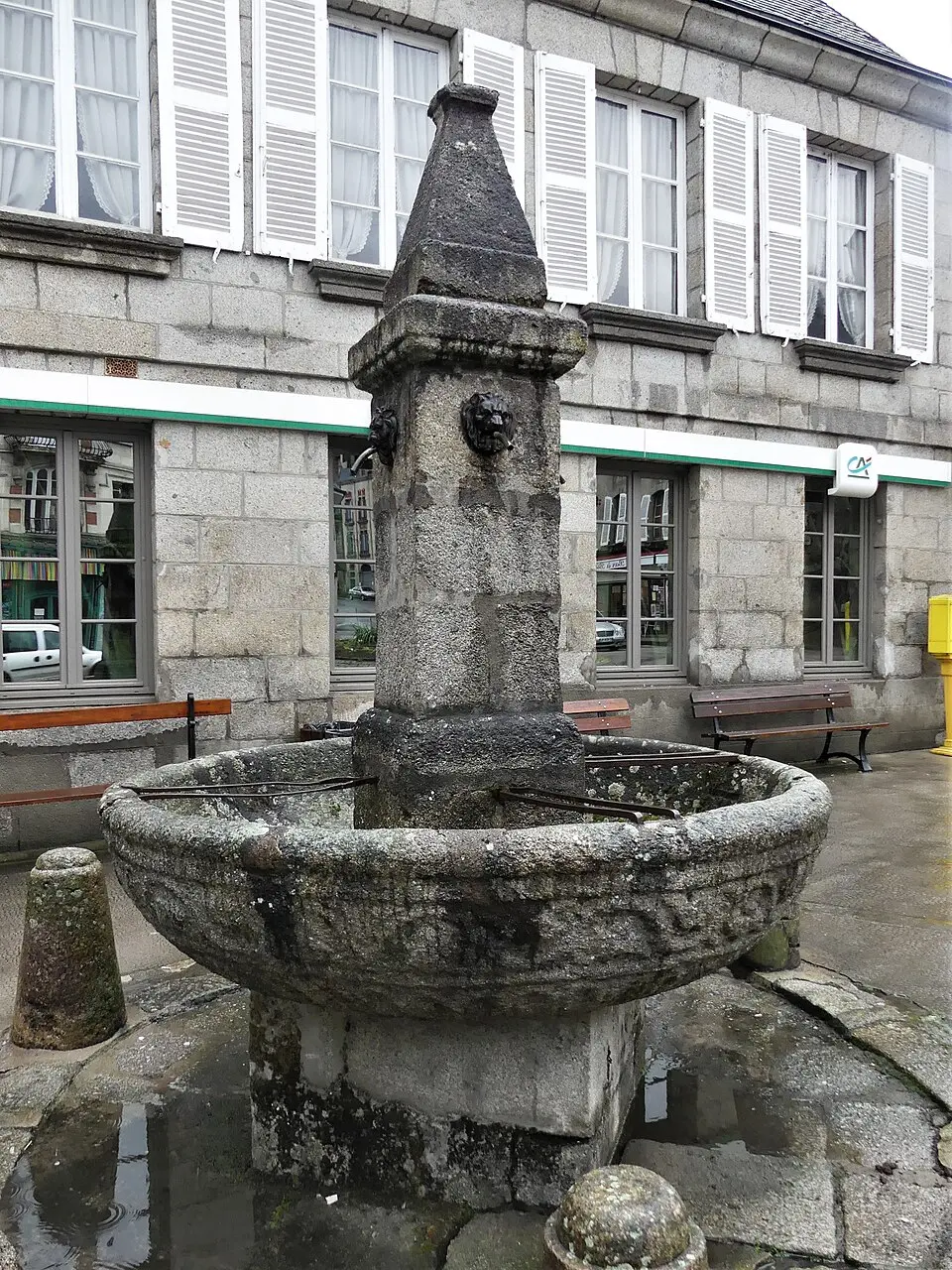 fontaine de la place Général-Espagne
