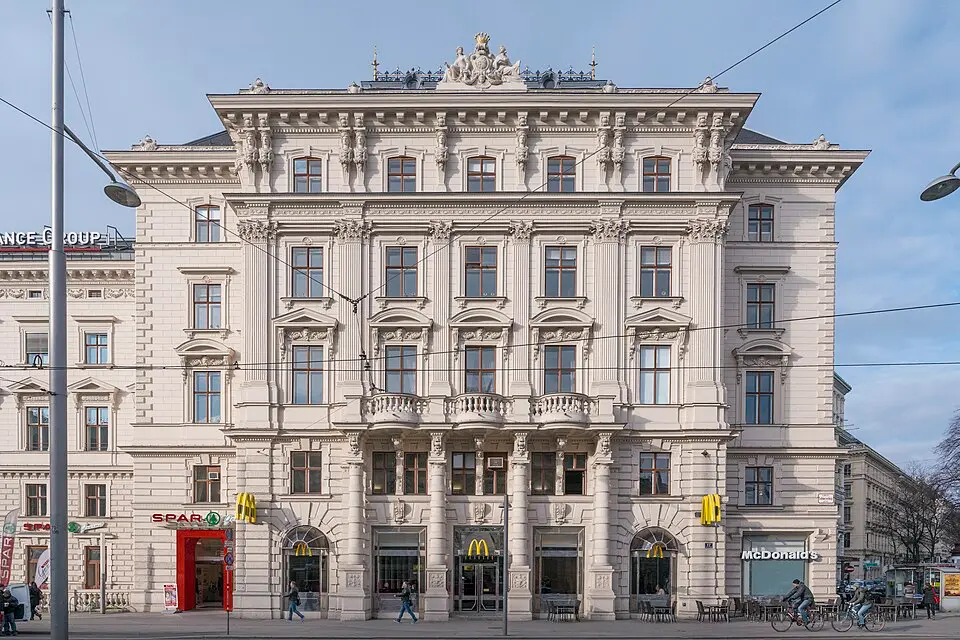 Obrázok: Thomas Ledl · CC BY-SA 3.0 AT Palais Wertheim
