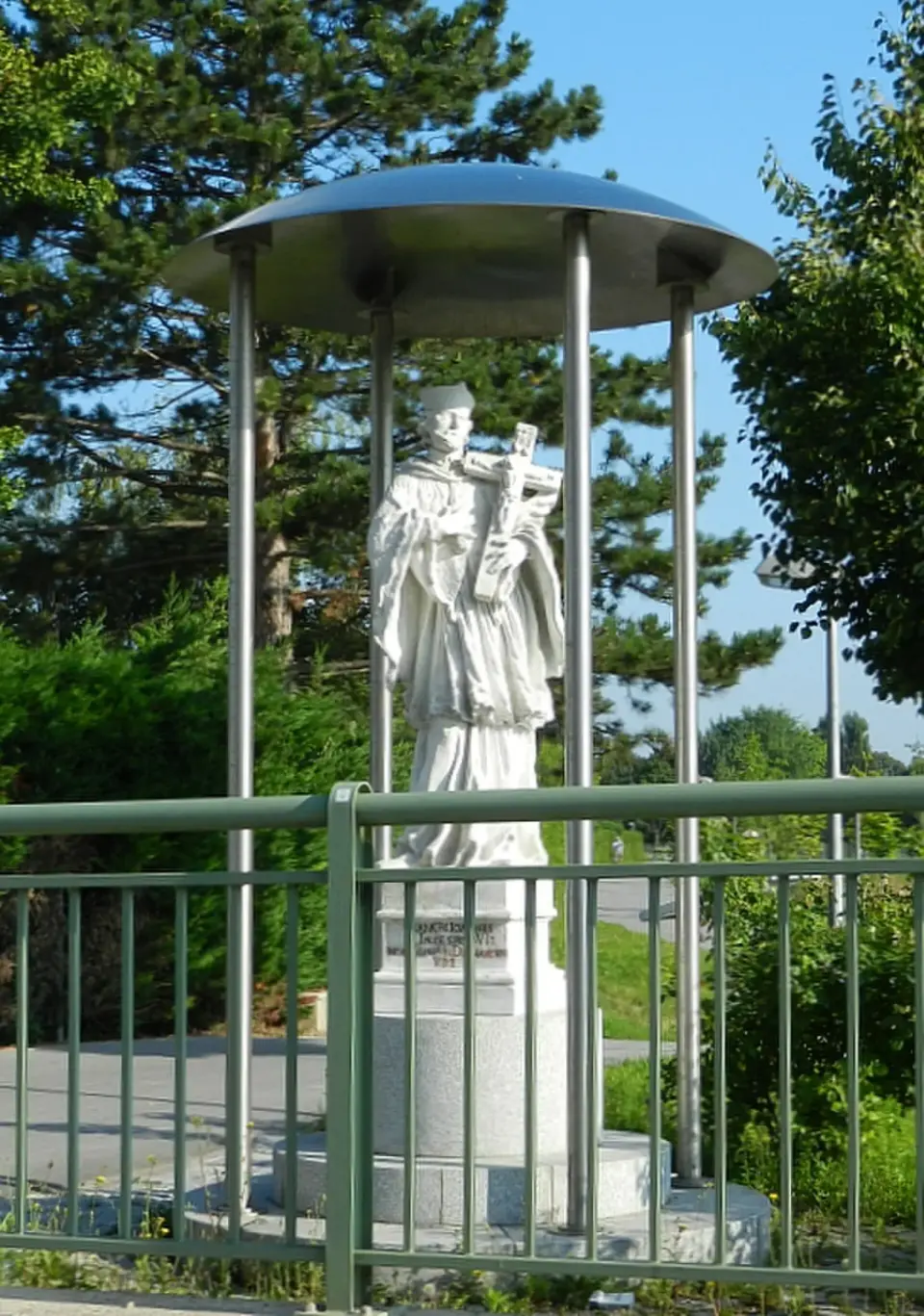 Slika: Waerfelu · CC BY 3.0 Figurenbildstock hl. Johannes Nepomuk