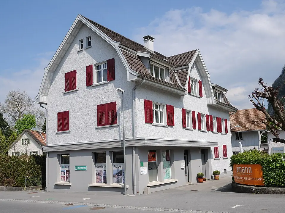 Bild: böhringer friedrich · CC BY-SA 2.5 Wohnhaus