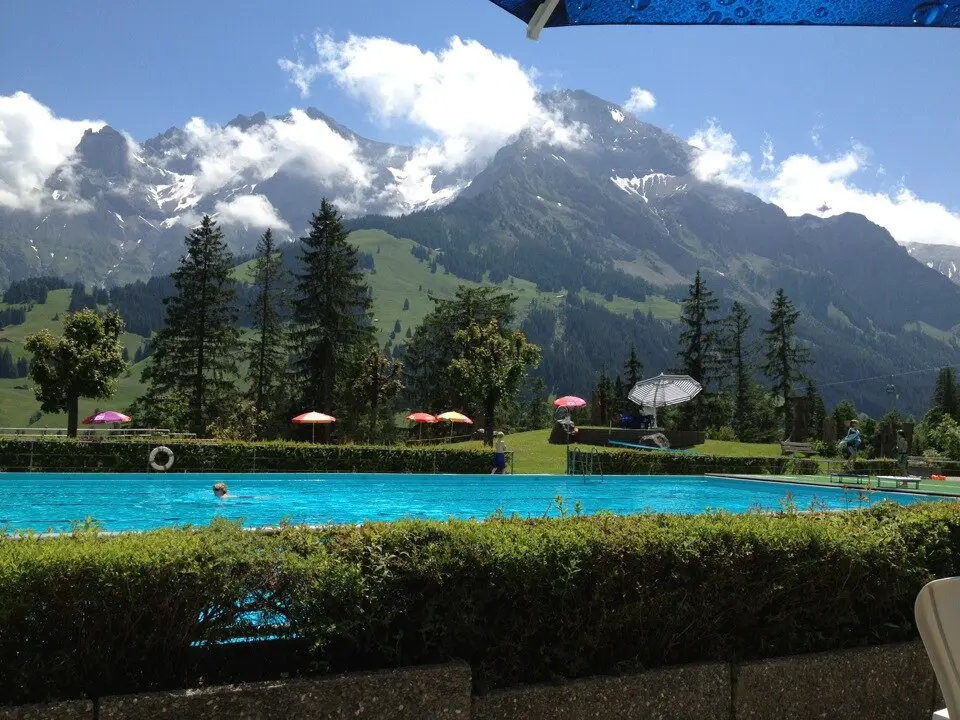 Schwimmbad Adelboden