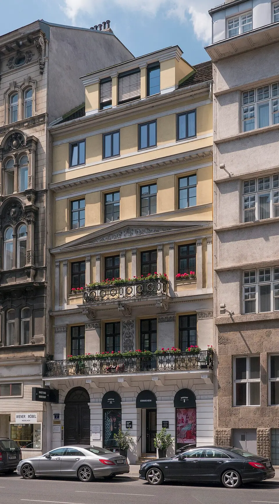 Miethaus, Zur kleinen Maria Hilf, Bildhauerhaus