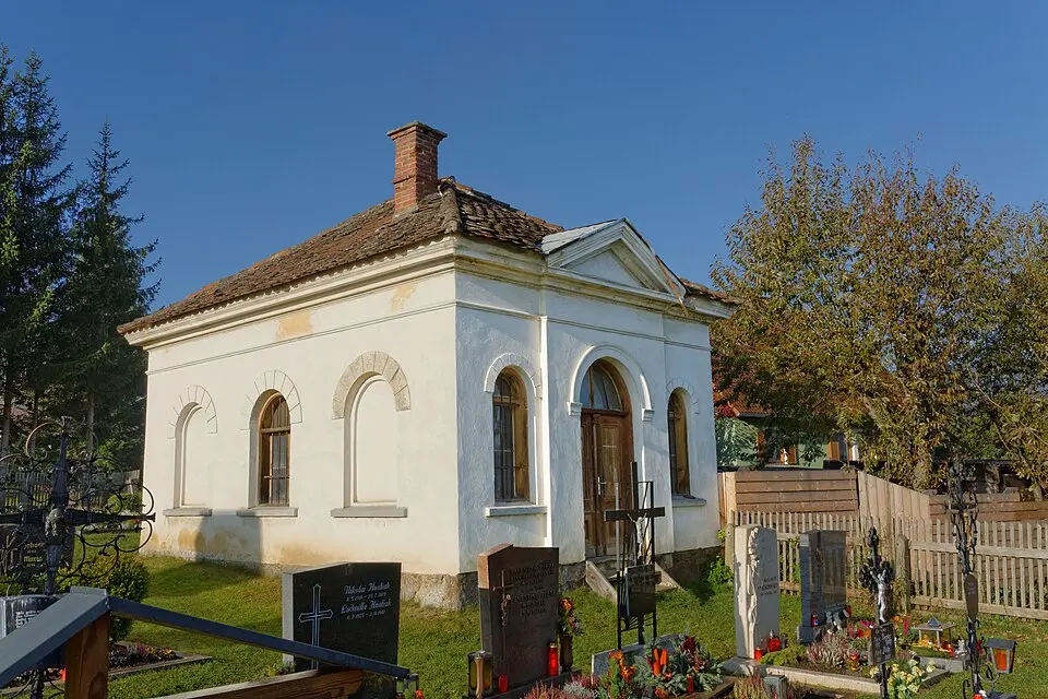 Friedhof christlich, Aufbahrungshalle