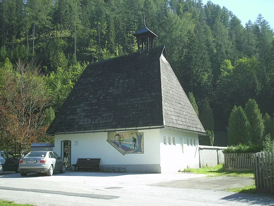 Image: Veleius · CC BY-SA 3.0 AT Aufbahrungshalle