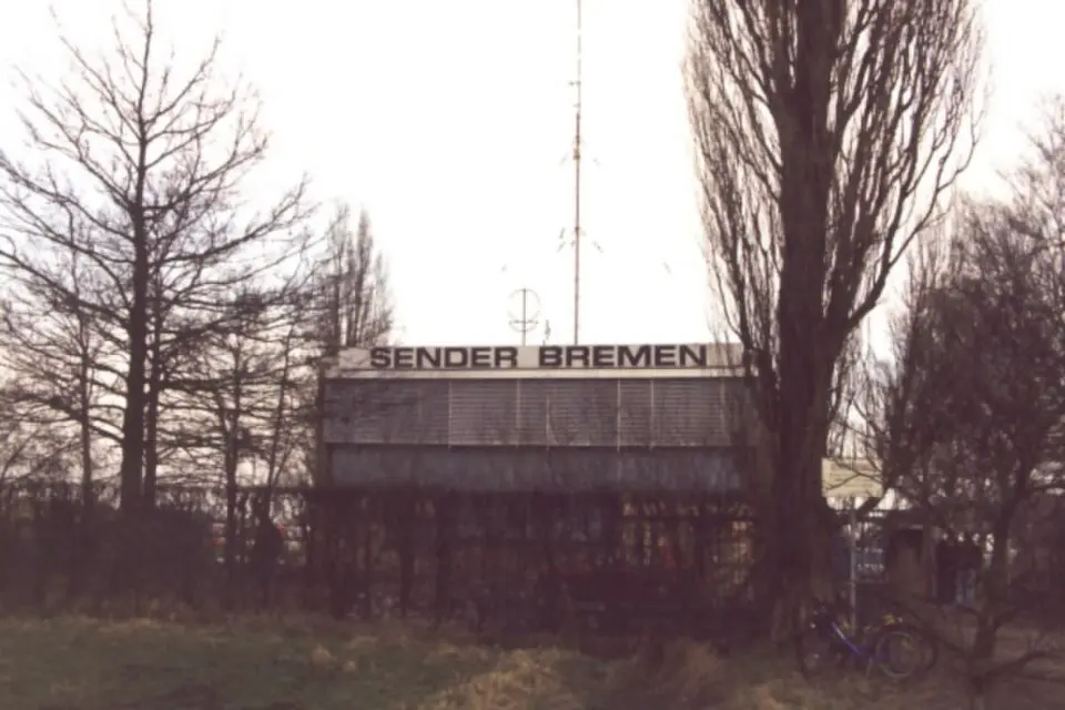 Sender Leher Feld