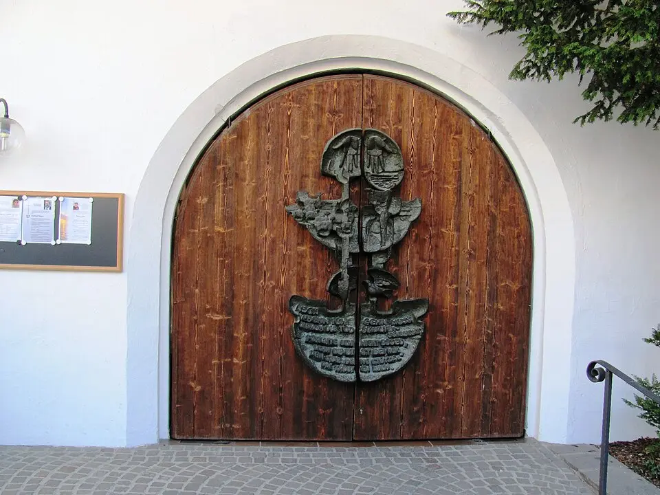 Aufbahrungshalle, Totenkapelle
