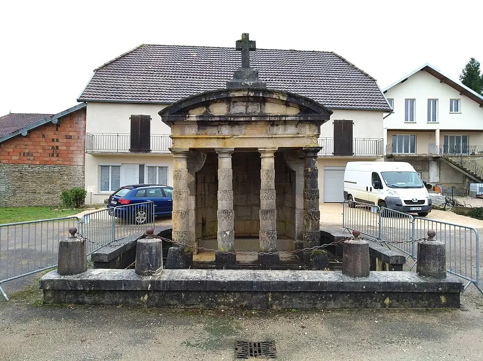 fontaine de Sermange