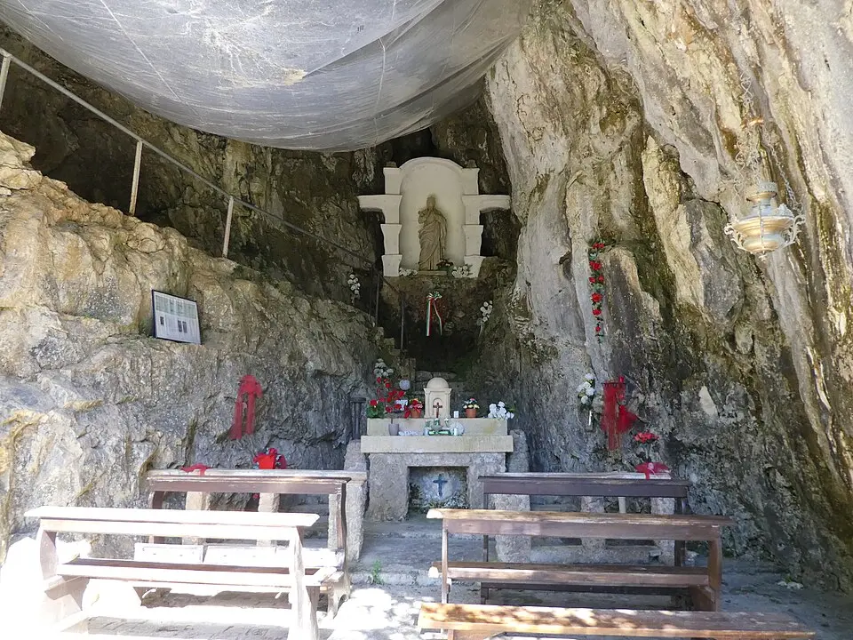 grotta di Santa Barbara
